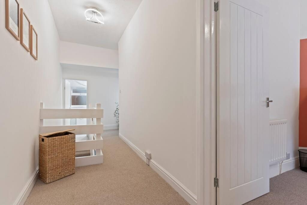 Elton House - Prime Location - Free Parking, Fast Wifi And Smart Tv By Yoko Property Redcar Exterior foto